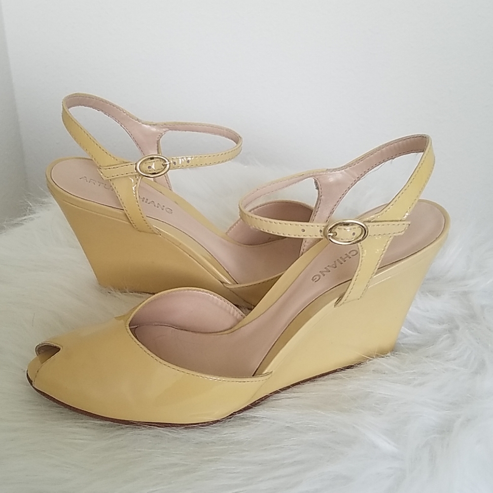Butter yellow patent leather Arturo Chiang wedges